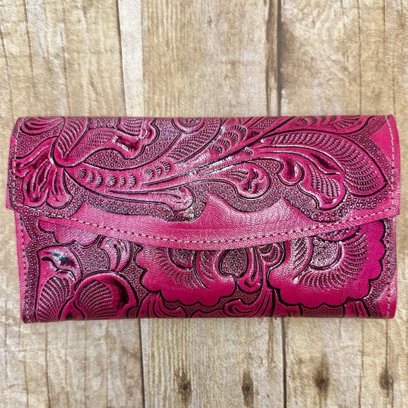 NEW Pink Leather Hand Tooled Embossed Made in Mexico Wallet Clutch Fold Open - Picture 8 of 8